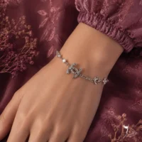 دستبند نقره زنانه طرح شنل تراش دار