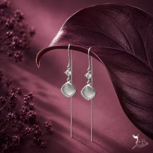 گوشواره نقره آویزی مربع طرح صدف